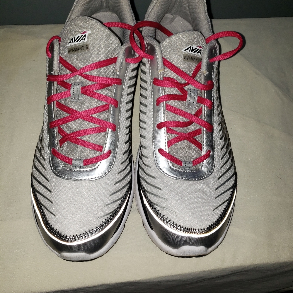 Shoes - Picture 2 of 3